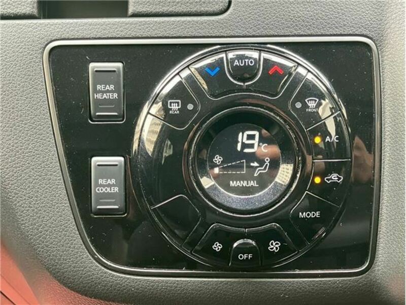 CARAVAN VAN