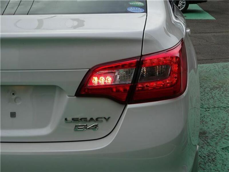 LEGACY B4