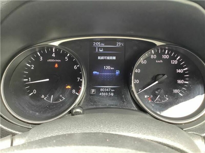 X-TRAIL