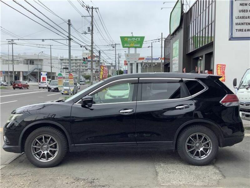 X-TRAIL