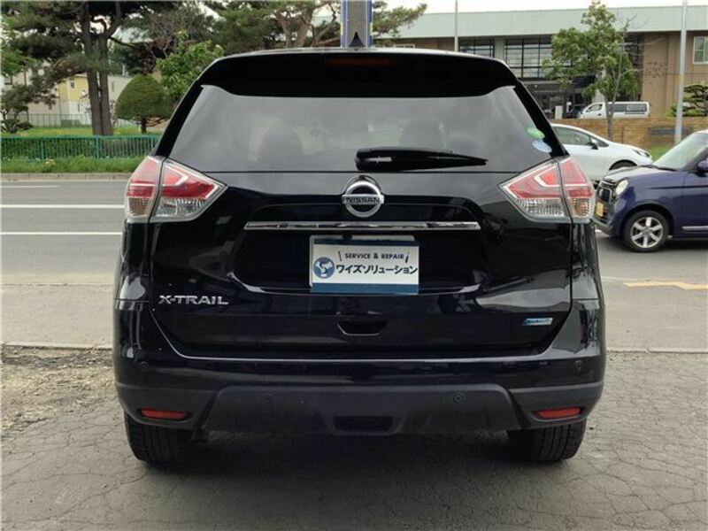 X-TRAIL