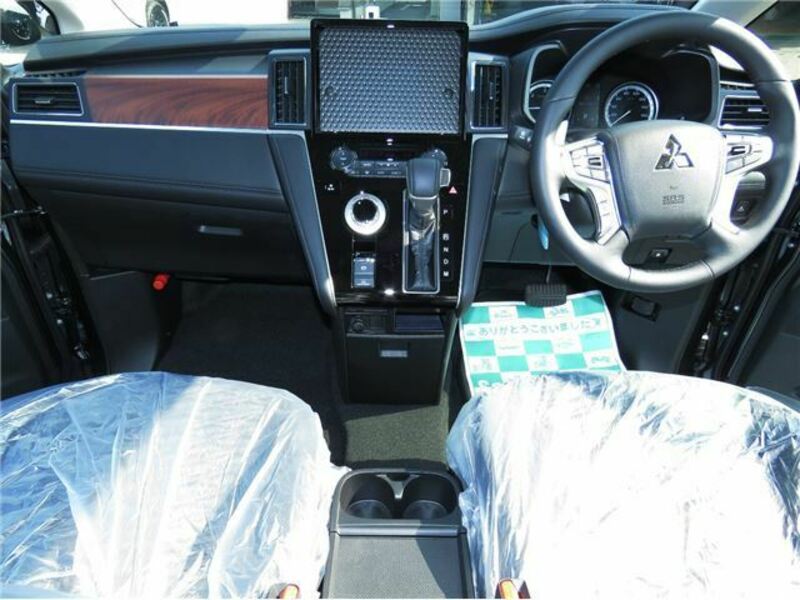 DELICA D5