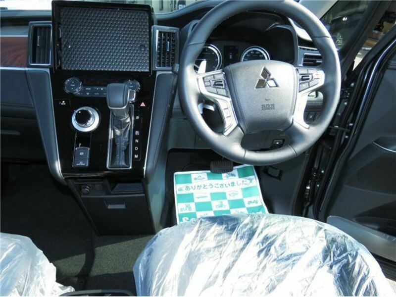DELICA D5