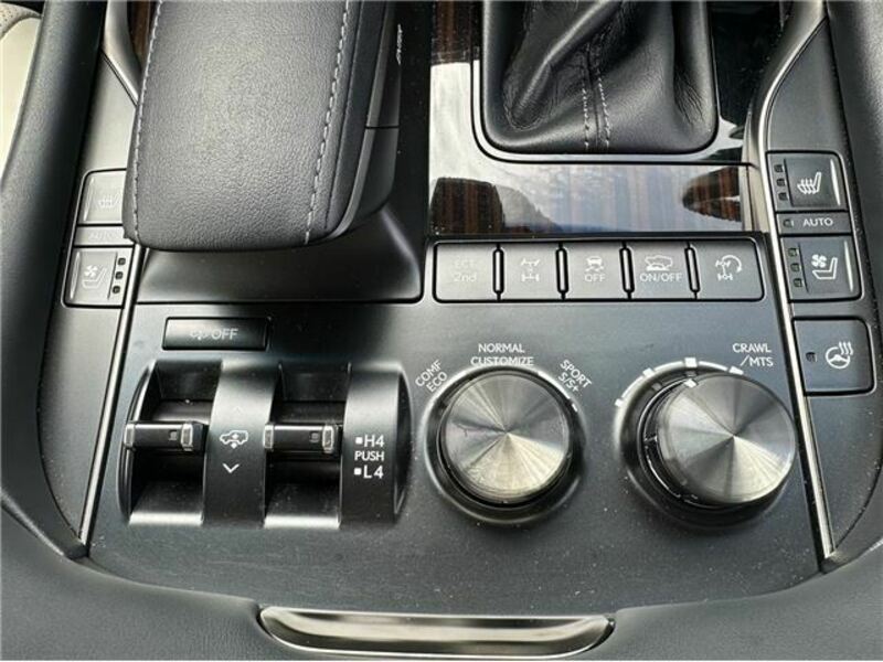 LX