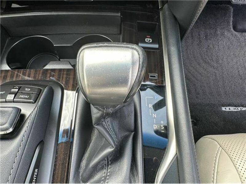 LX
