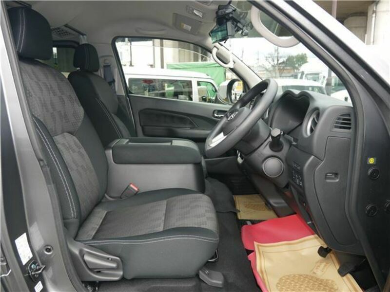 CARAVAN VAN