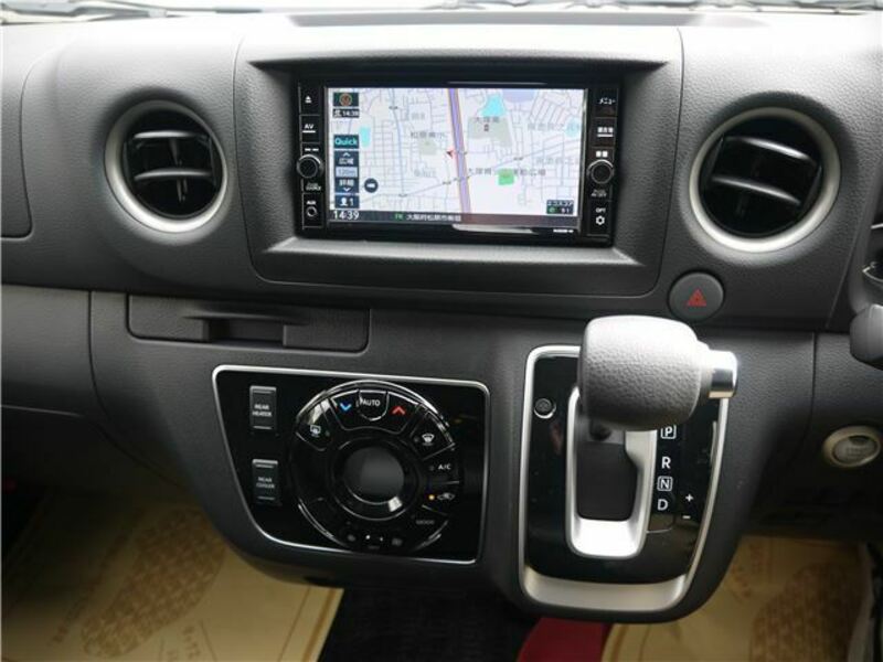 CARAVAN VAN