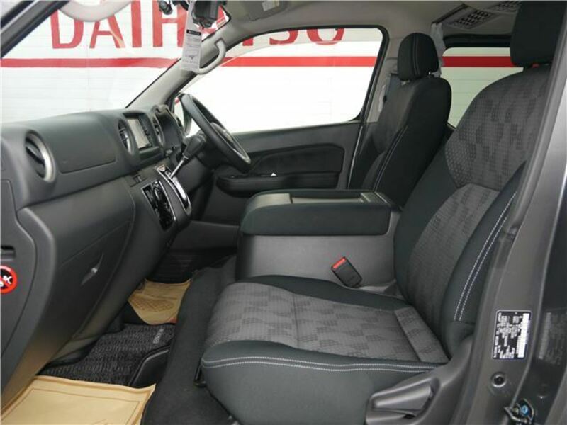 CARAVAN VAN
