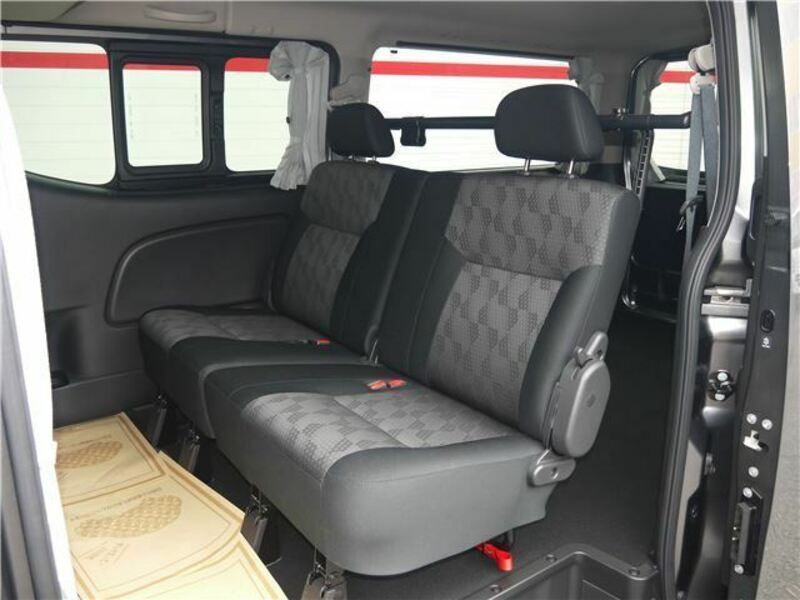 CARAVAN VAN