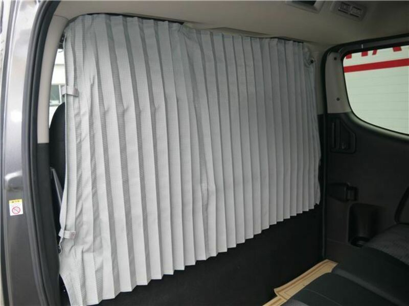 CARAVAN VAN