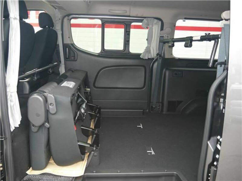 CARAVAN VAN