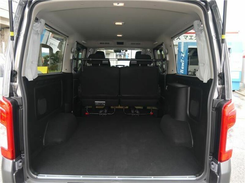 CARAVAN VAN