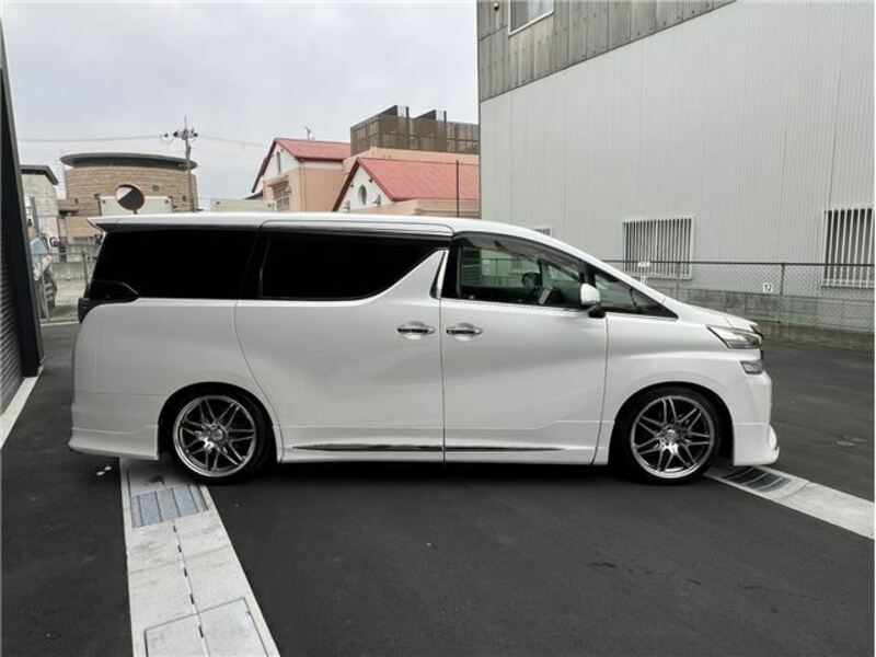 VELLFIRE
