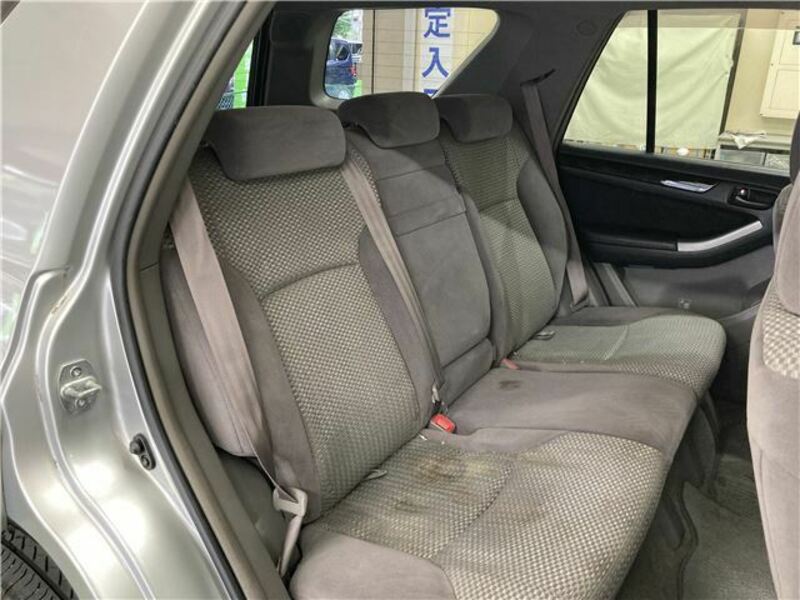 HILUX SURF-20