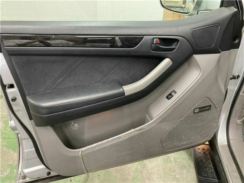 HILUX SURF-21