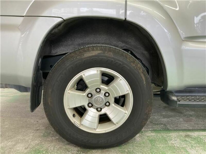 HILUX SURF-29