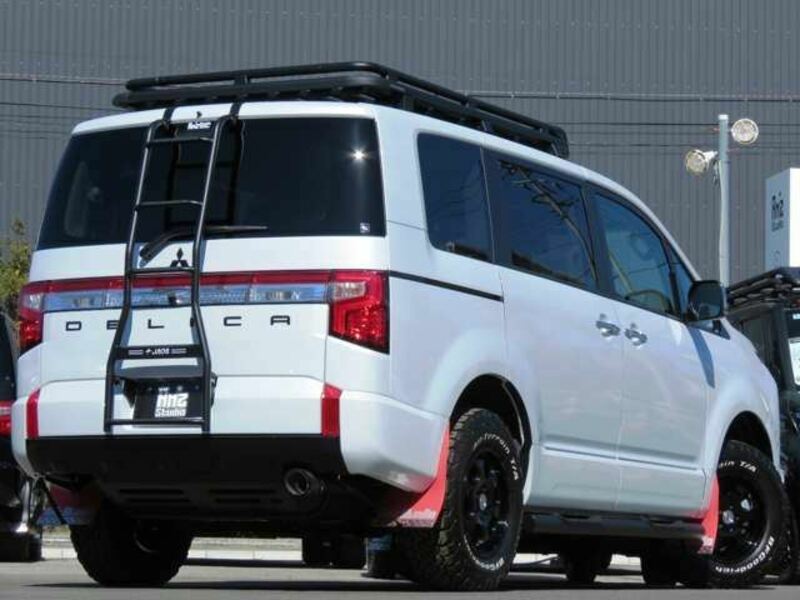 DELICA D5