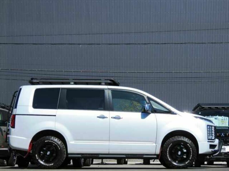 DELICA D5