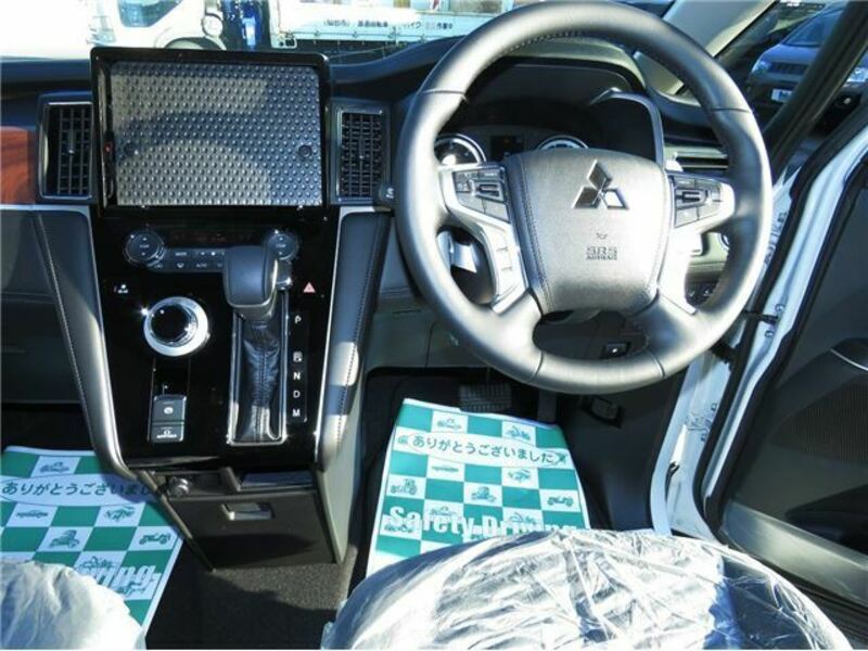 DELICA D5