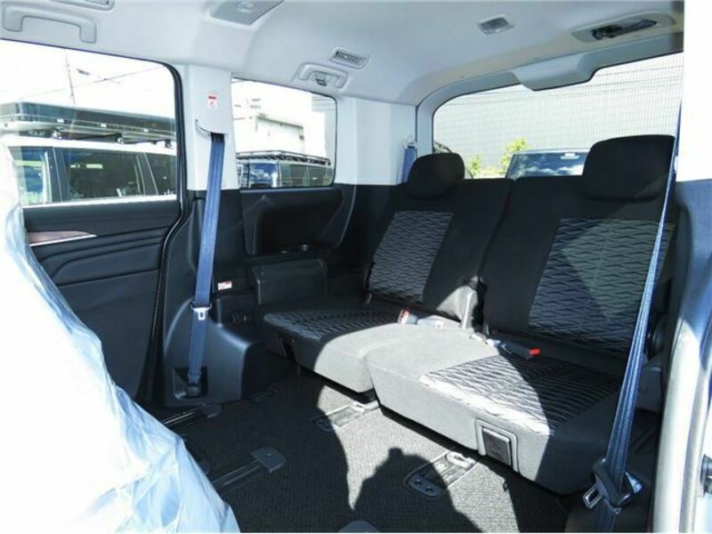 DELICA D5