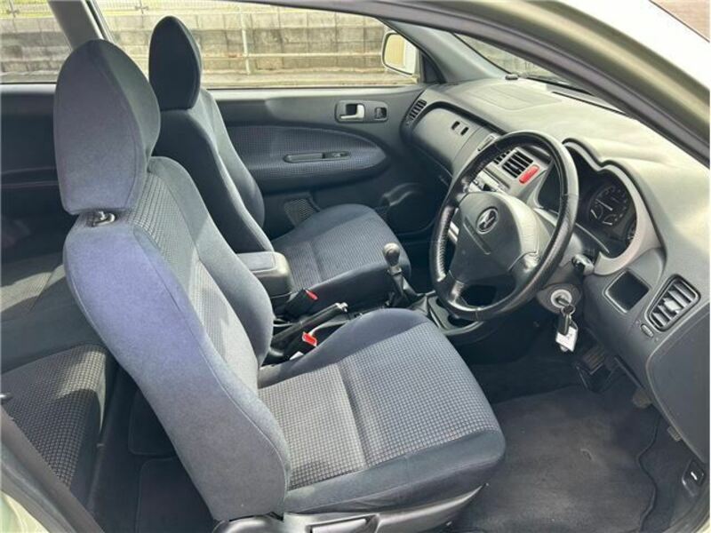 HR-V