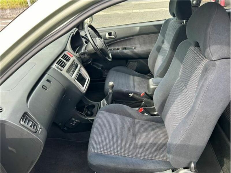 HR-V
