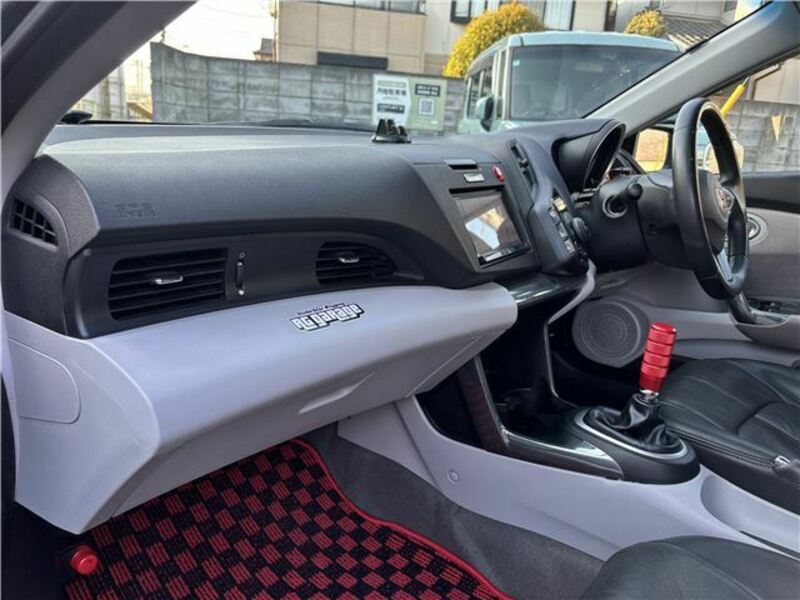 CR-Z