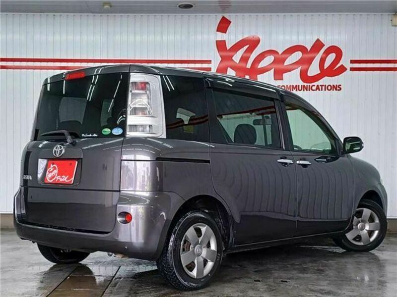SIENTA-11