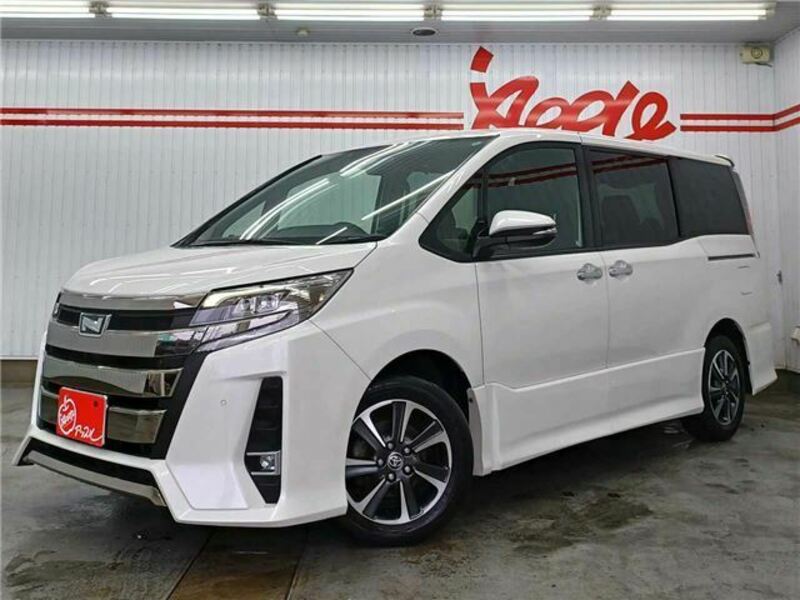 TOYOTA　NOAH