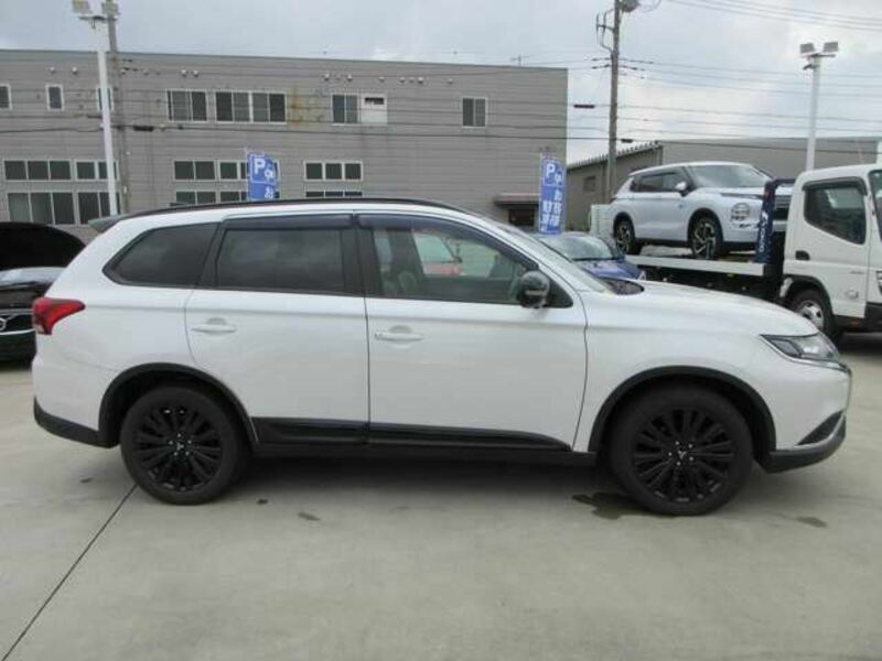 OUTLANDER