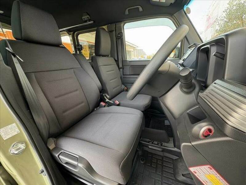 N-VAN