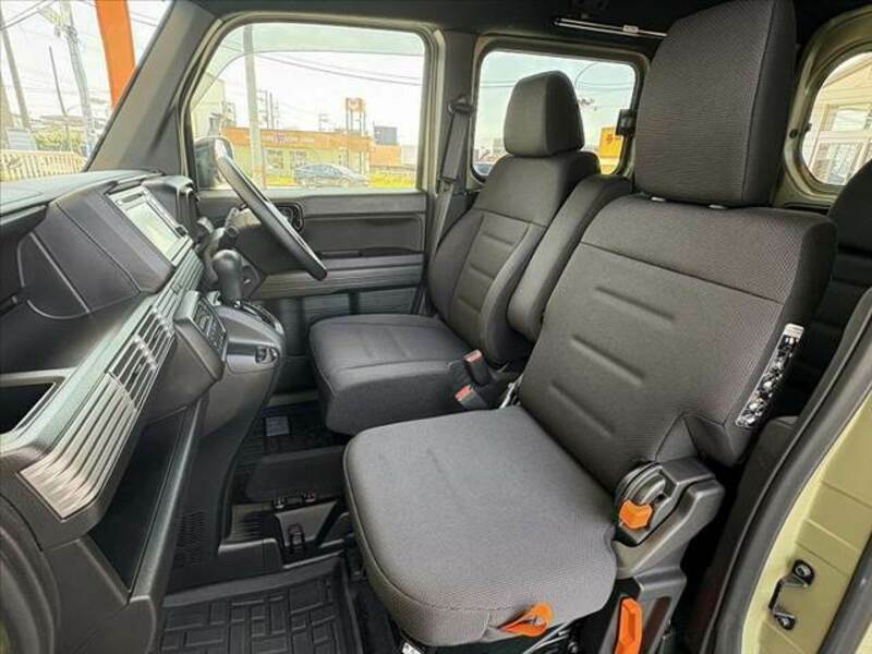 N-VAN