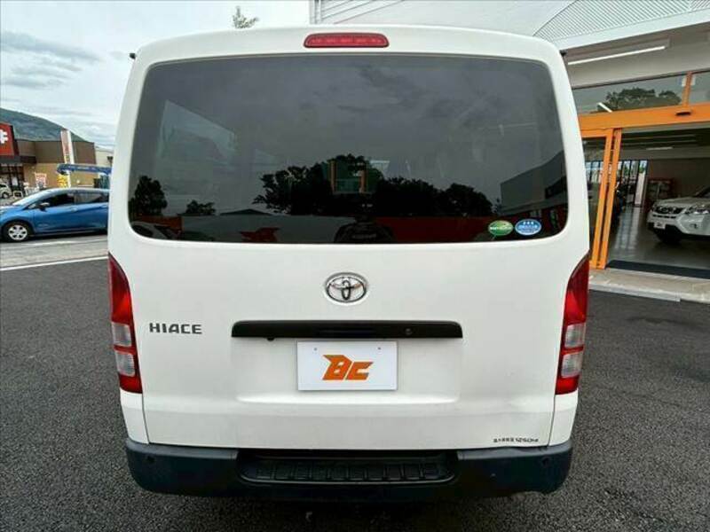 HIACE VAN