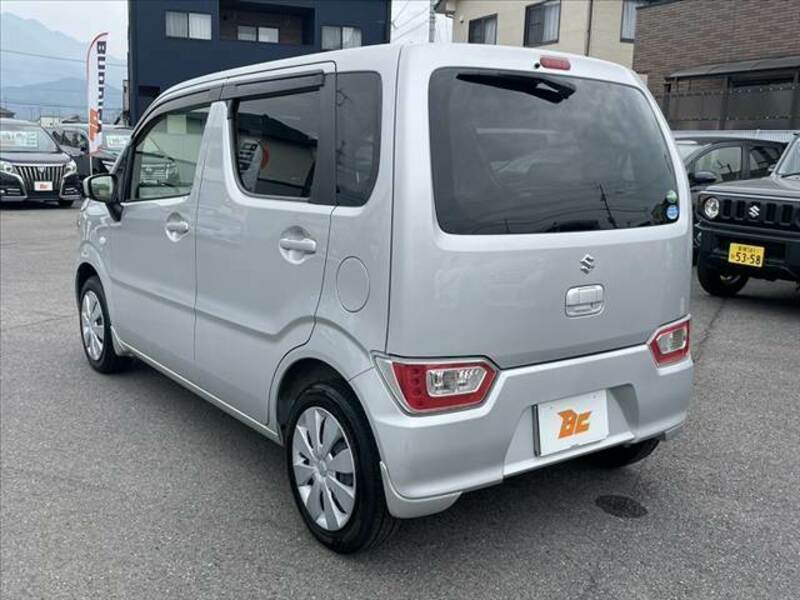 WAGON R-12