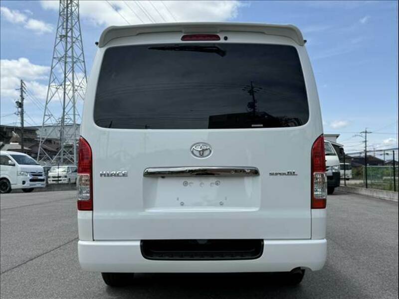 HIACE VAN