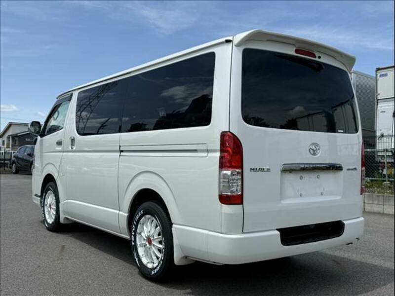 HIACE VAN