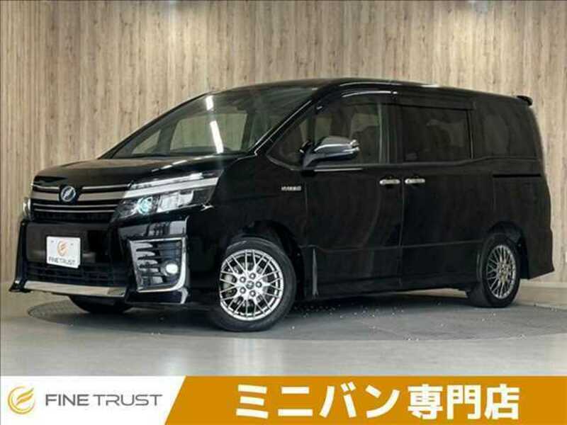TOYOTA VOXY