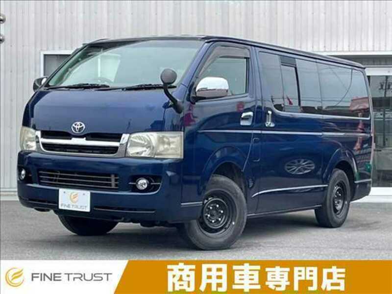 TOYOTA HIACE VAN