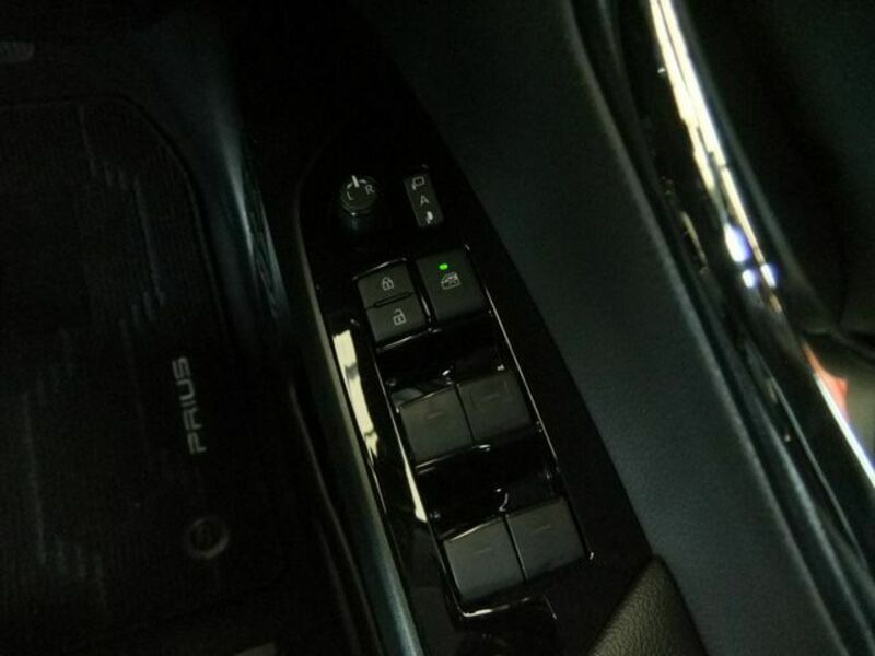 PRIUS-7