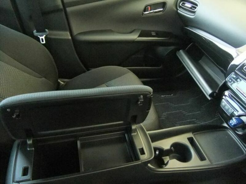 PRIUS-14