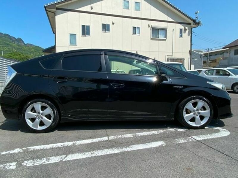 PRIUS-5