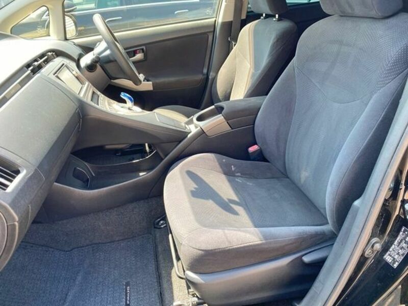 PRIUS-14