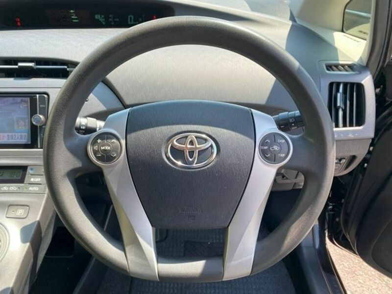 PRIUS-21