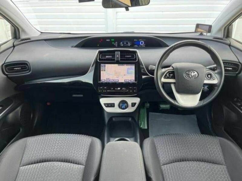 PRIUS-1