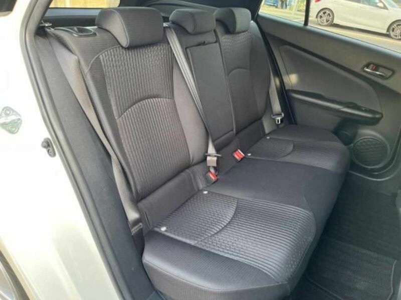 PRIUS-8