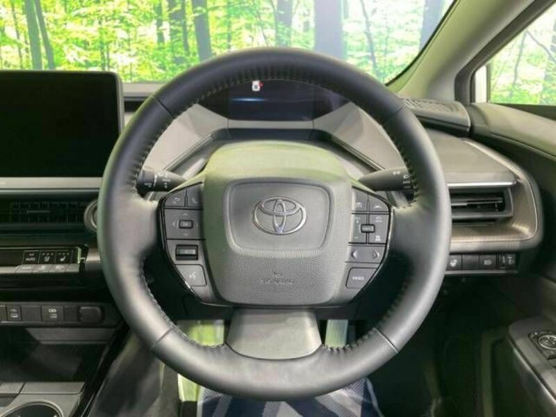 PRIUS-11
