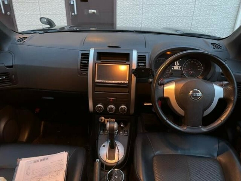 X-TRAIL-1