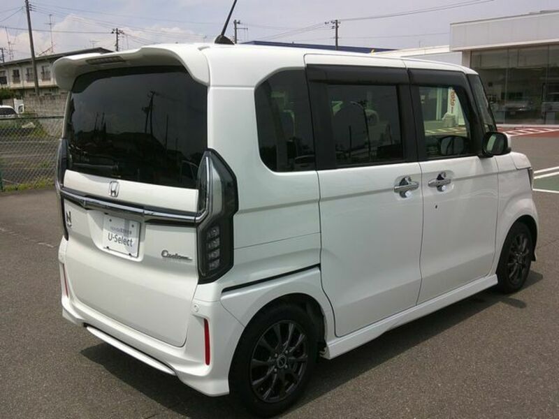 N BOX CUSTOM