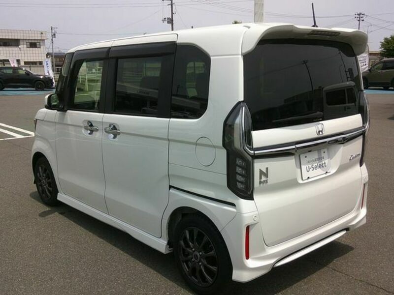 N BOX CUSTOM