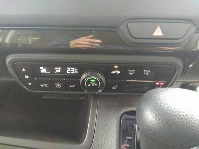 N BOX